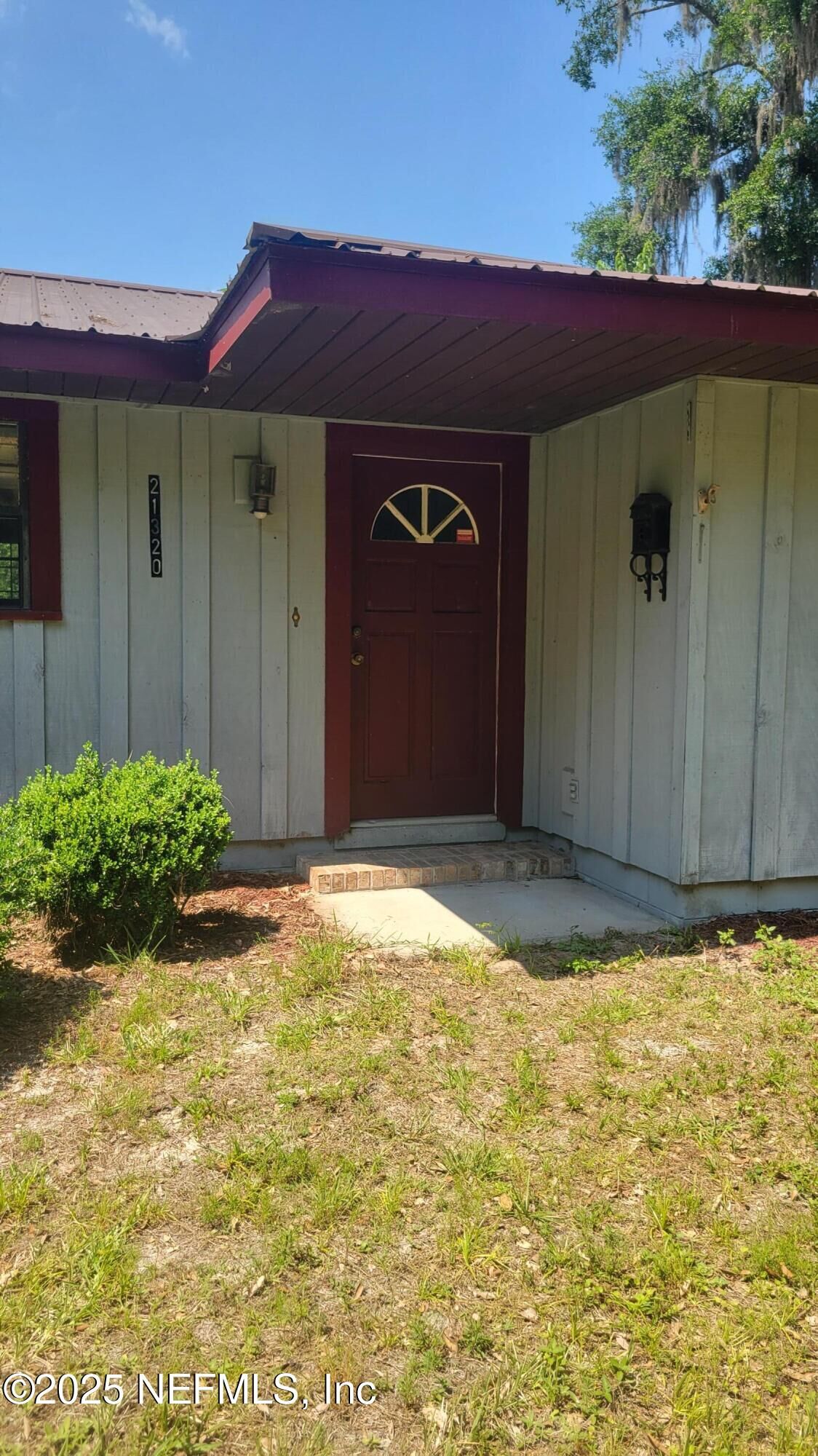 Property Photo:  21320 NE 114th Avenue  FL 32694 