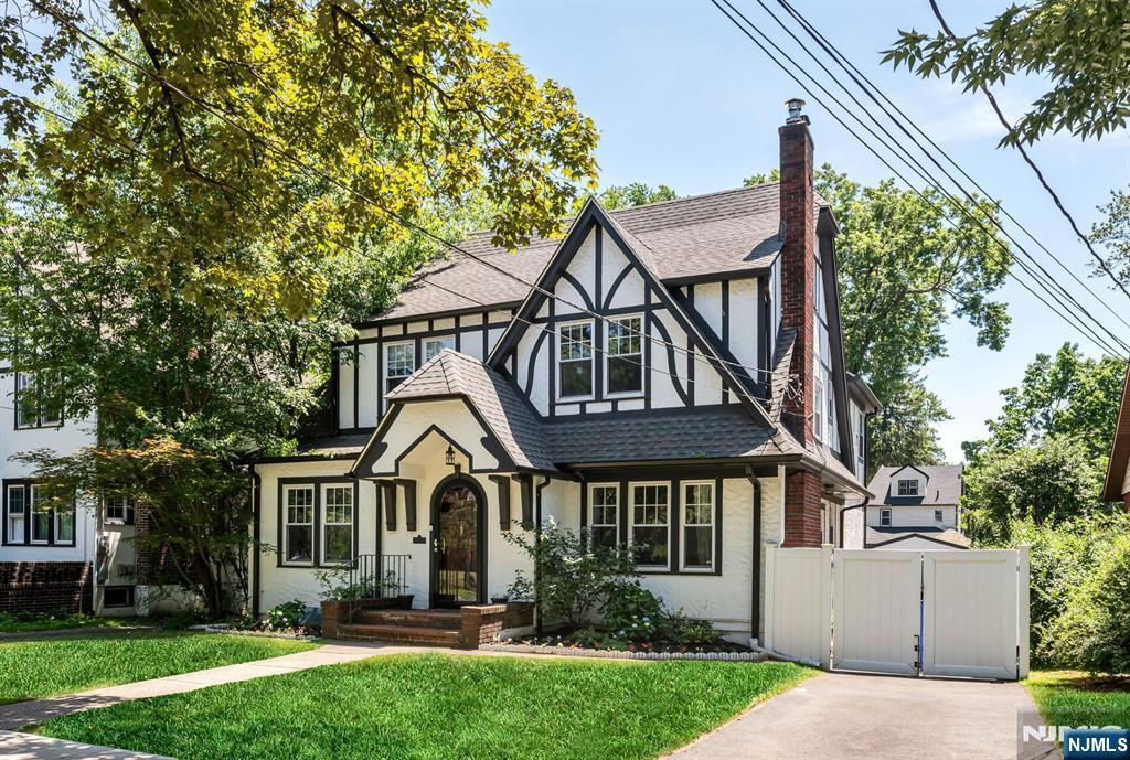 232 W Hudson Avenue  Englewood NJ 07631 photo