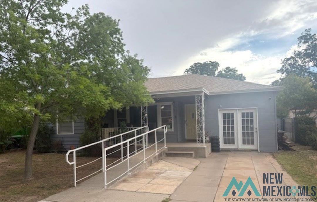 Property Photo: 905 N Alameda Street NM 88220