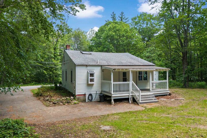 Property Photo: 102 Green Road NH 03077