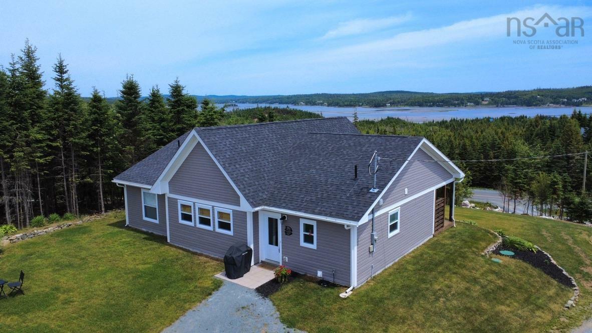Photo de la propriété: 910 West Petpeswick Road NS B0J 2L0