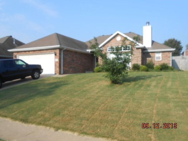 Property Photo:  602 SW Maidstone Avenue  AR 72712 