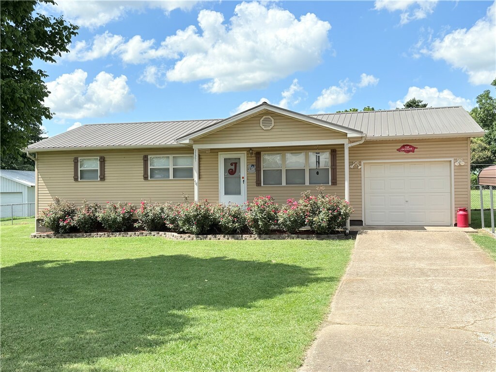 Property Photo: 32051 Ar 123 Highway AR 72685