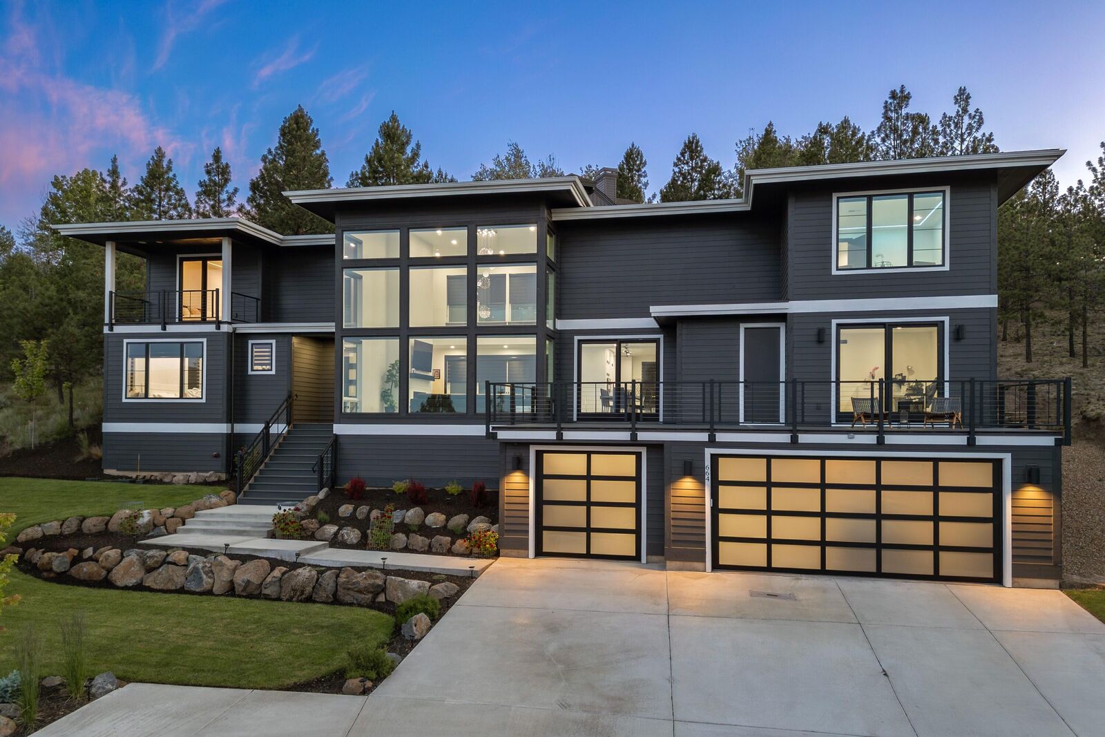 Property Photo: 664 NW Powell Butte Loop OR 97703