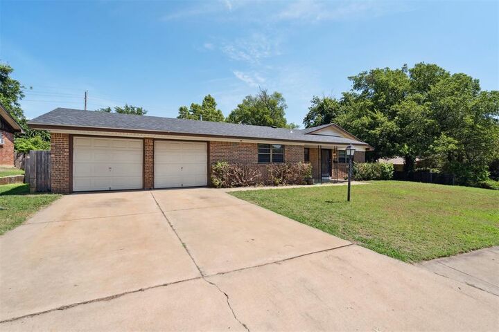 5101 NW Elm Avenue  Lawton OK 73505 photo