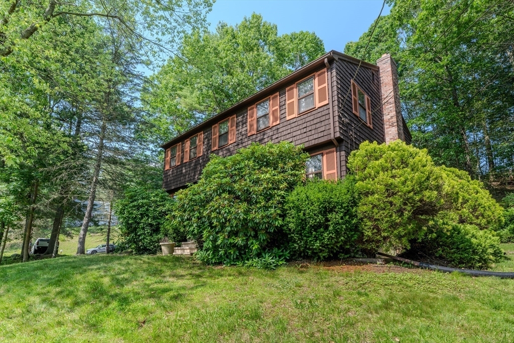 Property Photo:  25 Rock Road  MA 01879 