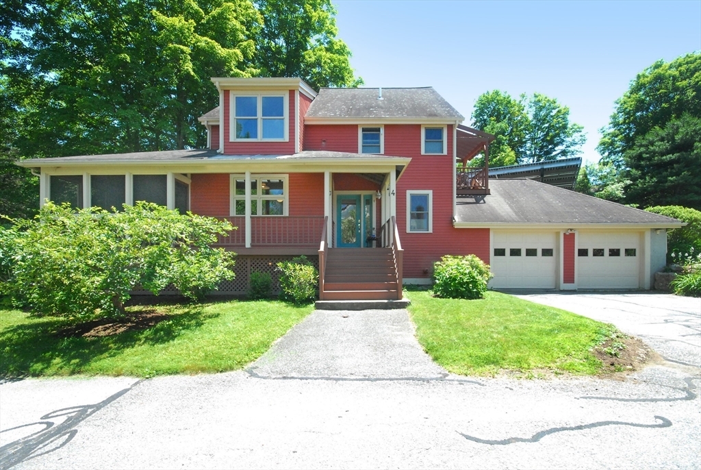 Property Photo:  4 Half Moon Hl 4  MA 01720 