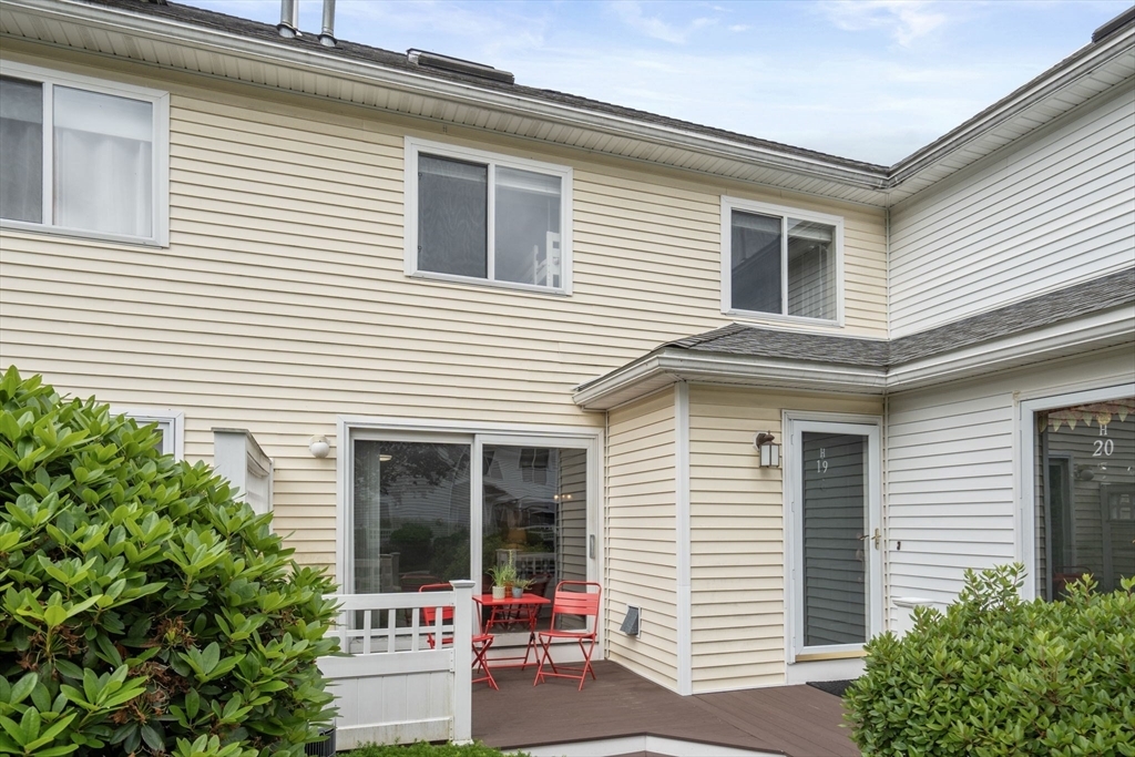 Property Photo: 360 Litteton Rd H19 MA 01824