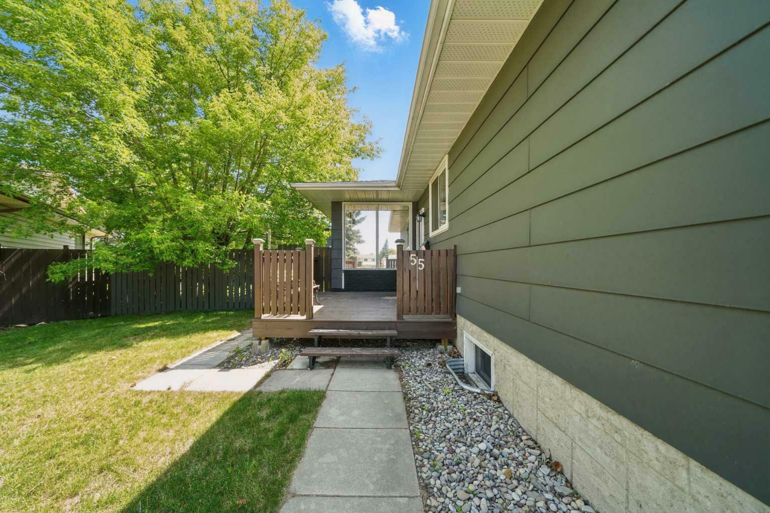 Photo de la propriété: 55 Oyen Crescent AB T4P 1T3