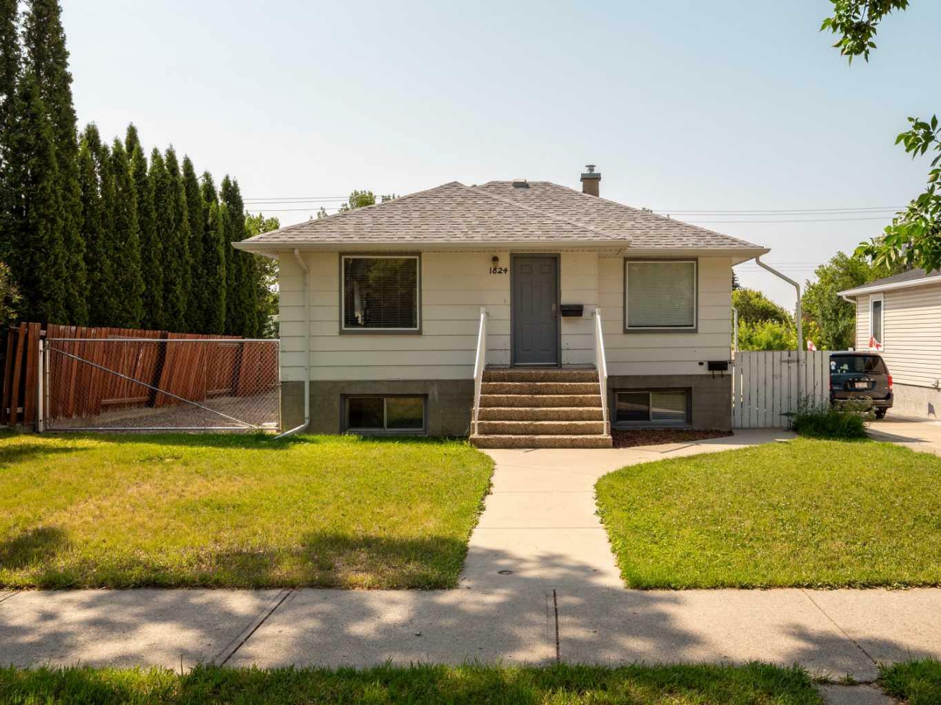 Property Photo: 1824 6 Avenue N AB T1H 0T5