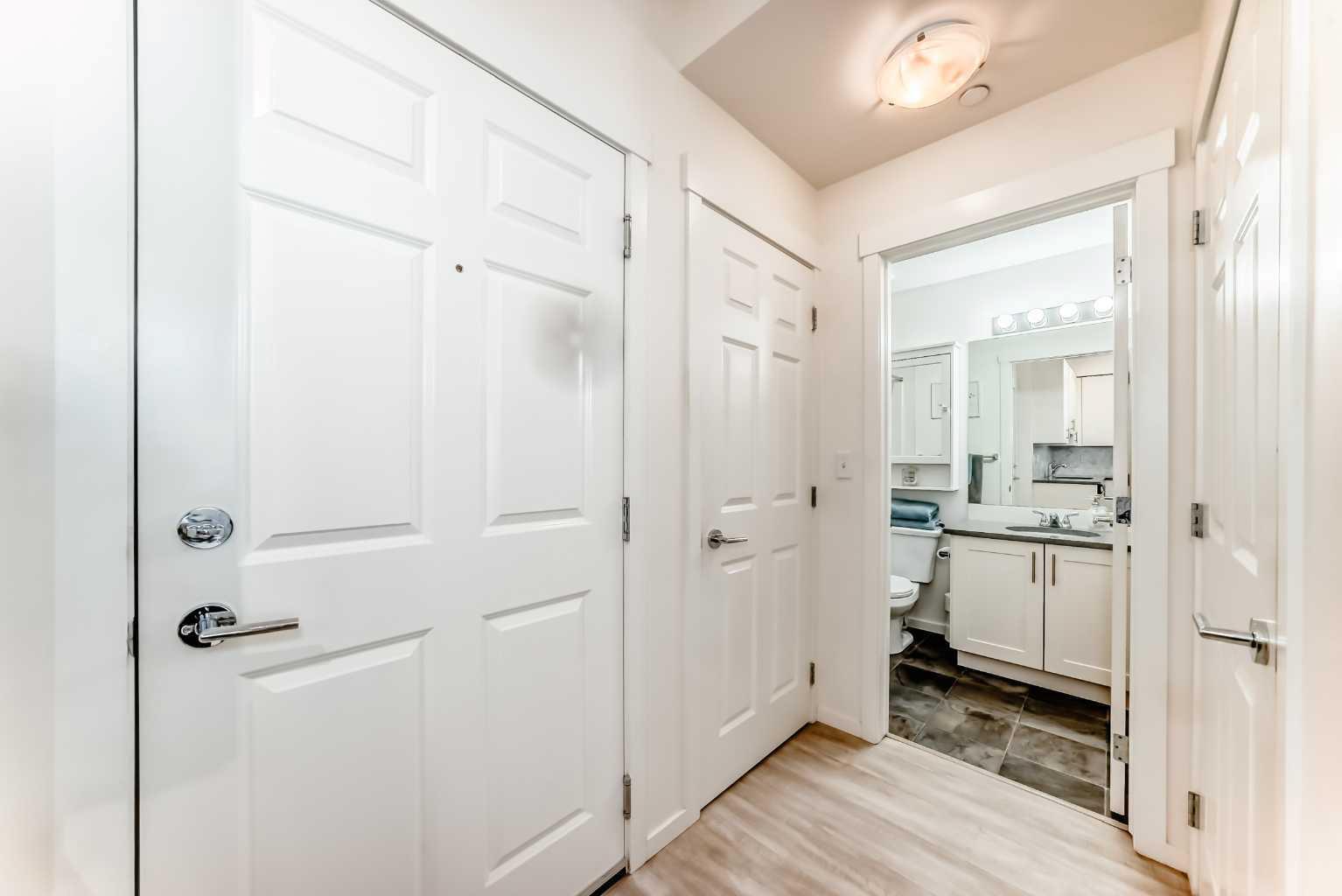 Property Photo: 215 Legacy Boulevard SE 3118 AB T2X 3Z6