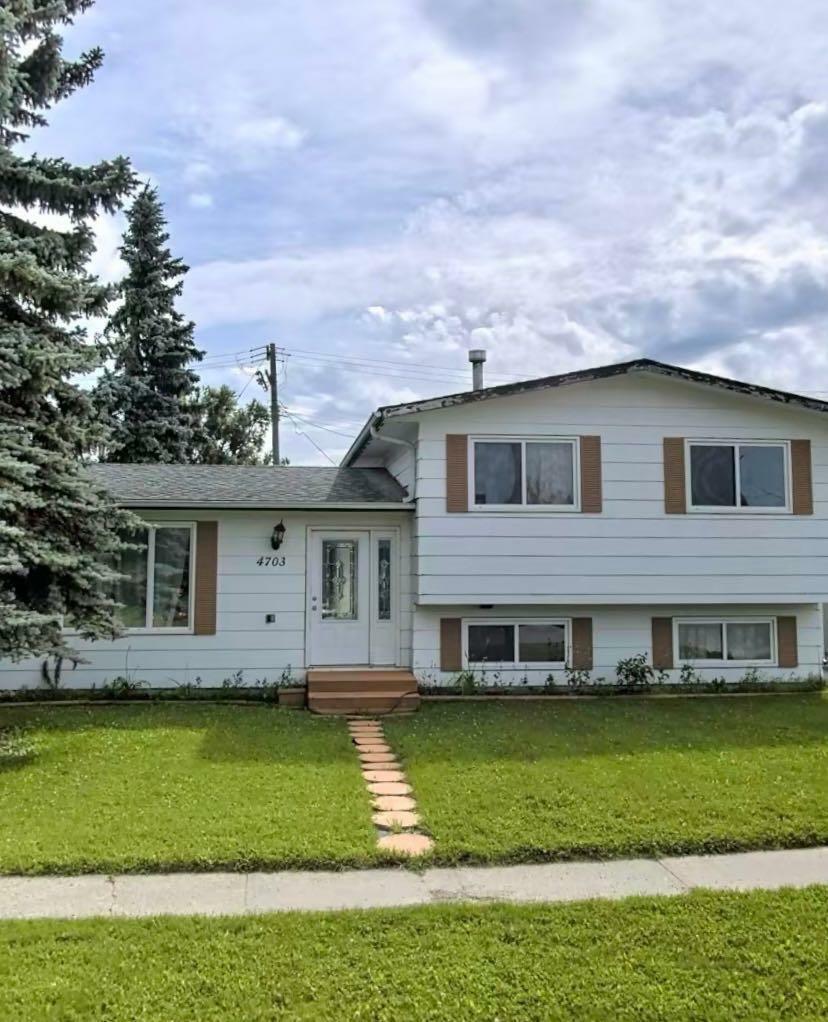 4703 55 Avenue  Whitecourt AB T7S 1A4 photo