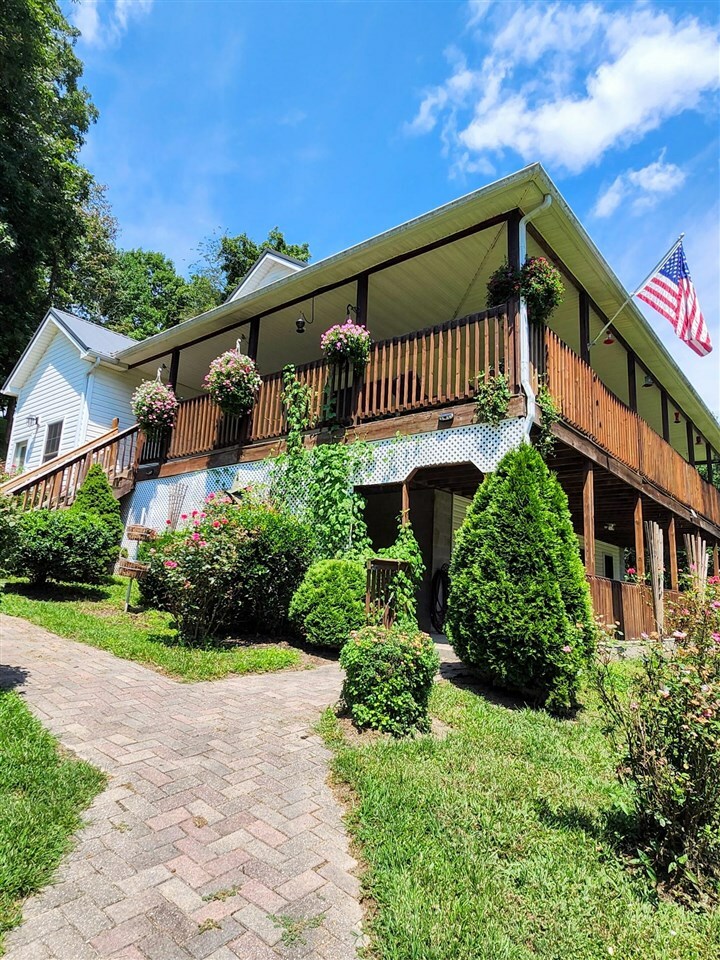 Property Photo: 5824 Macon Kessinger Road KY 42729