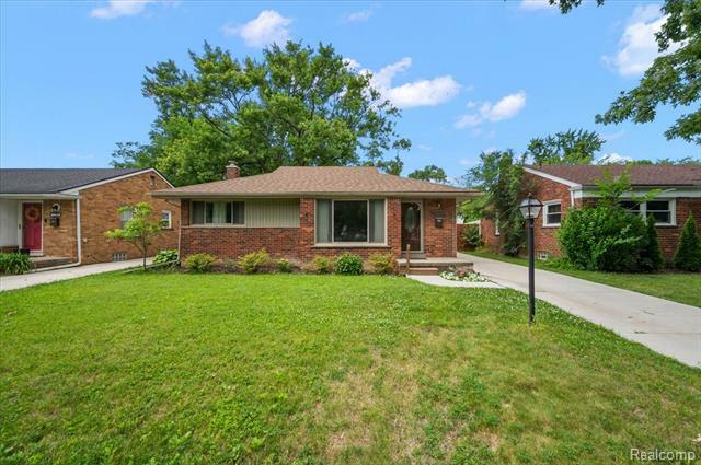 17677 Denby  Redford Twp MI 48240 photo