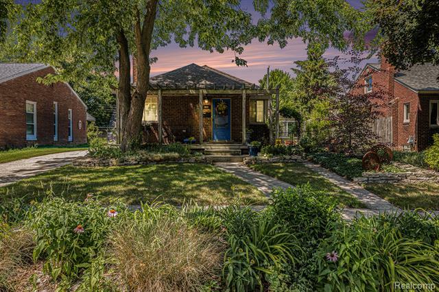 964 W Marshall Street  Ferndale MI 48220 photo
