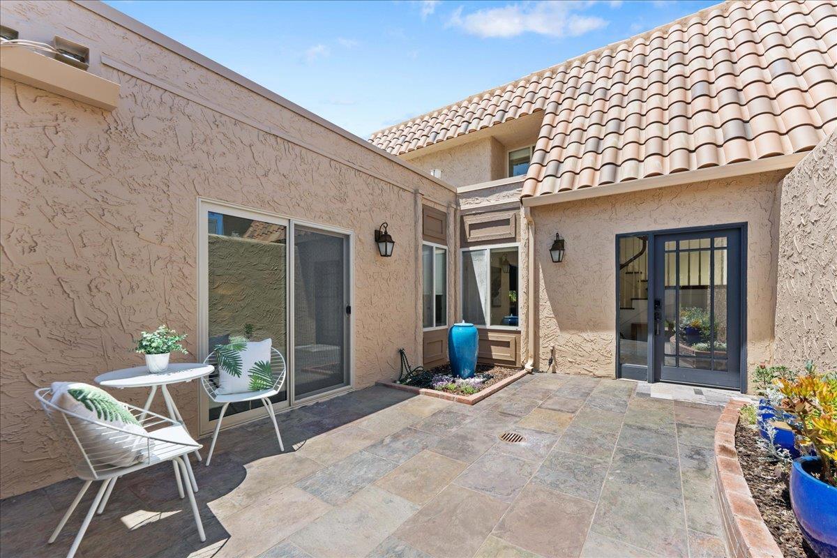 Property Photo:  115 El Pinar  CA 95032 