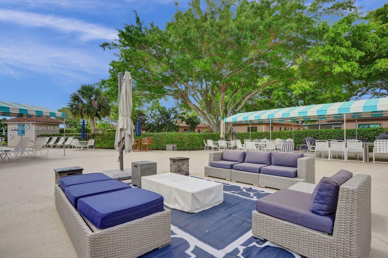 Property Photo: 14671 Bonaire Blvd 510 FL 33446