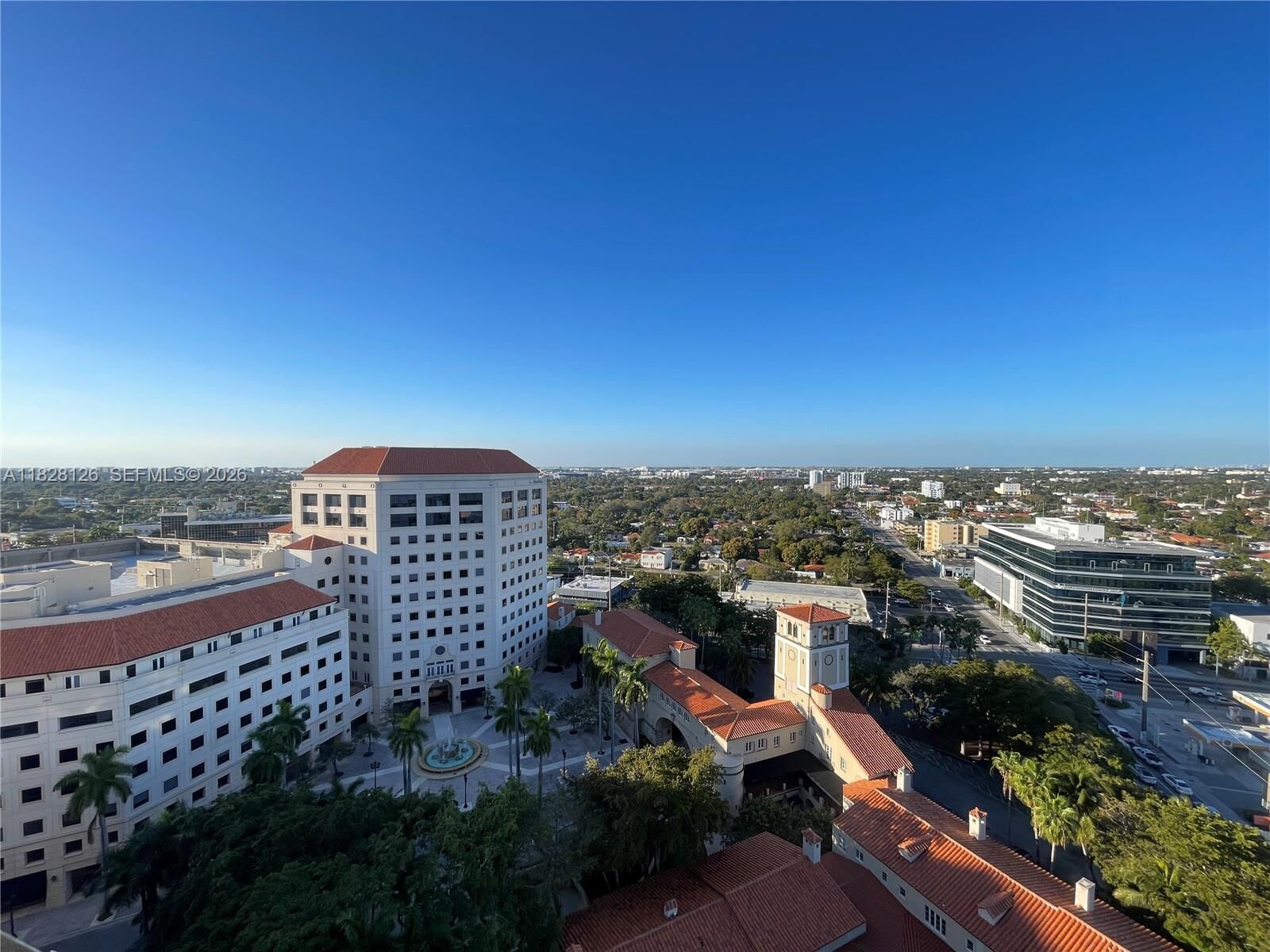 Property Photo: 888 S Douglas Rd Ph07 FL 33134