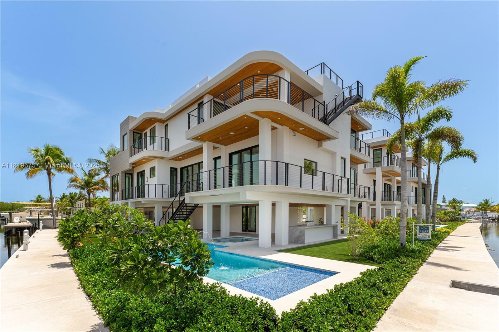 Property Photo: 301 Buttonwood Cir #B FL 33037
