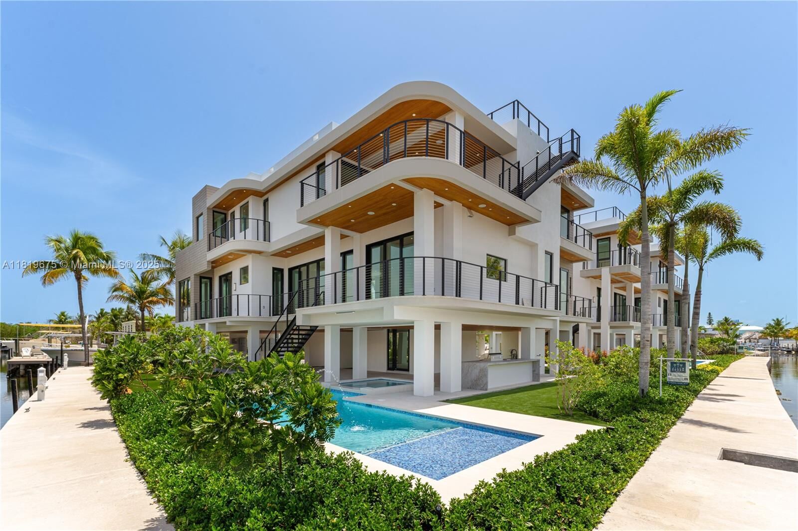 Property Photo: 301 Buttonwood Cir #B FL 33037