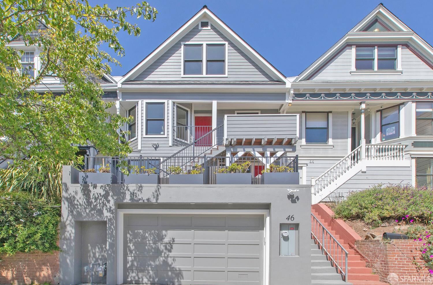 Property Photo:  46 Surrey Street  CA 94131 