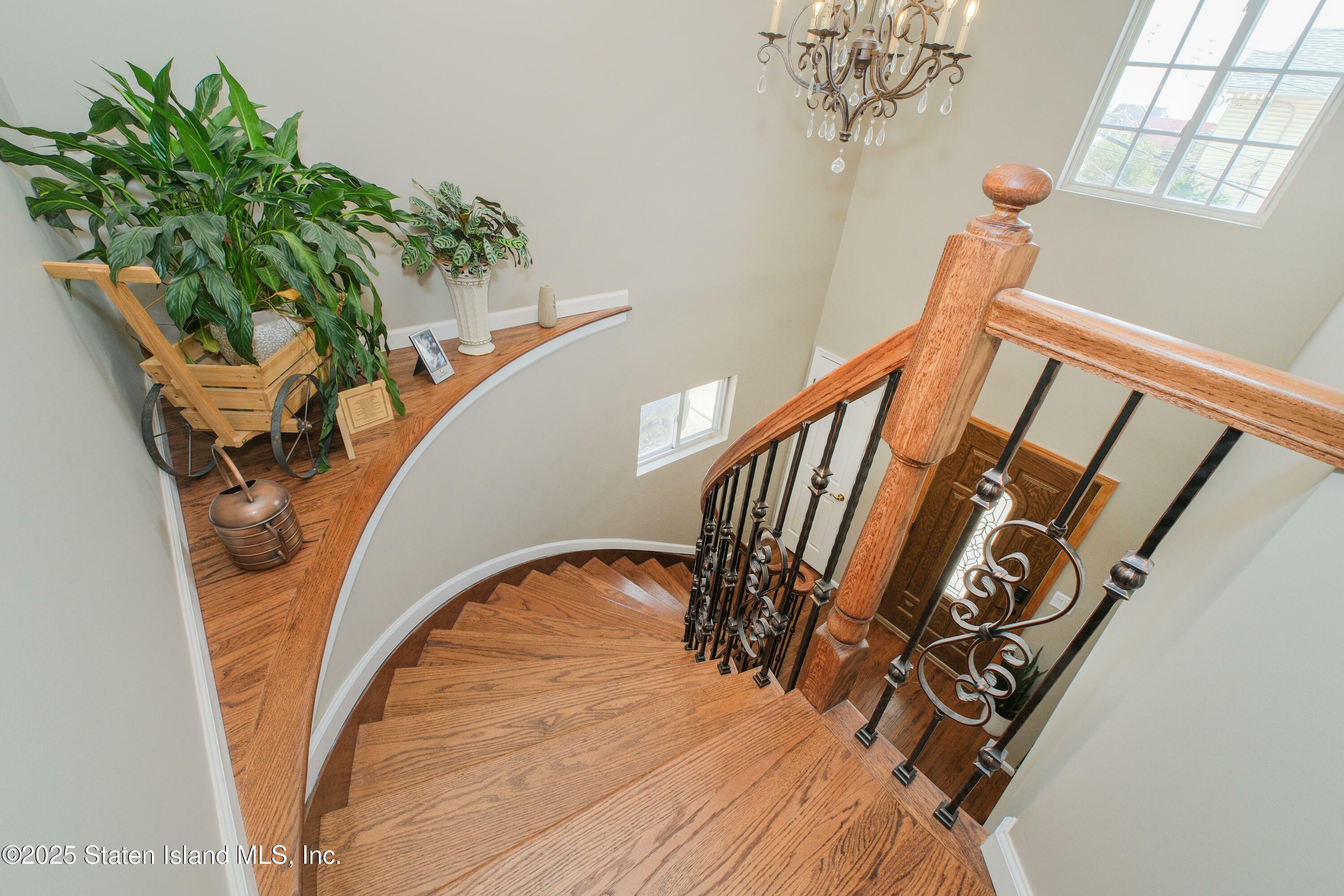 Property Photo: 37 Quail Lane NY 10309