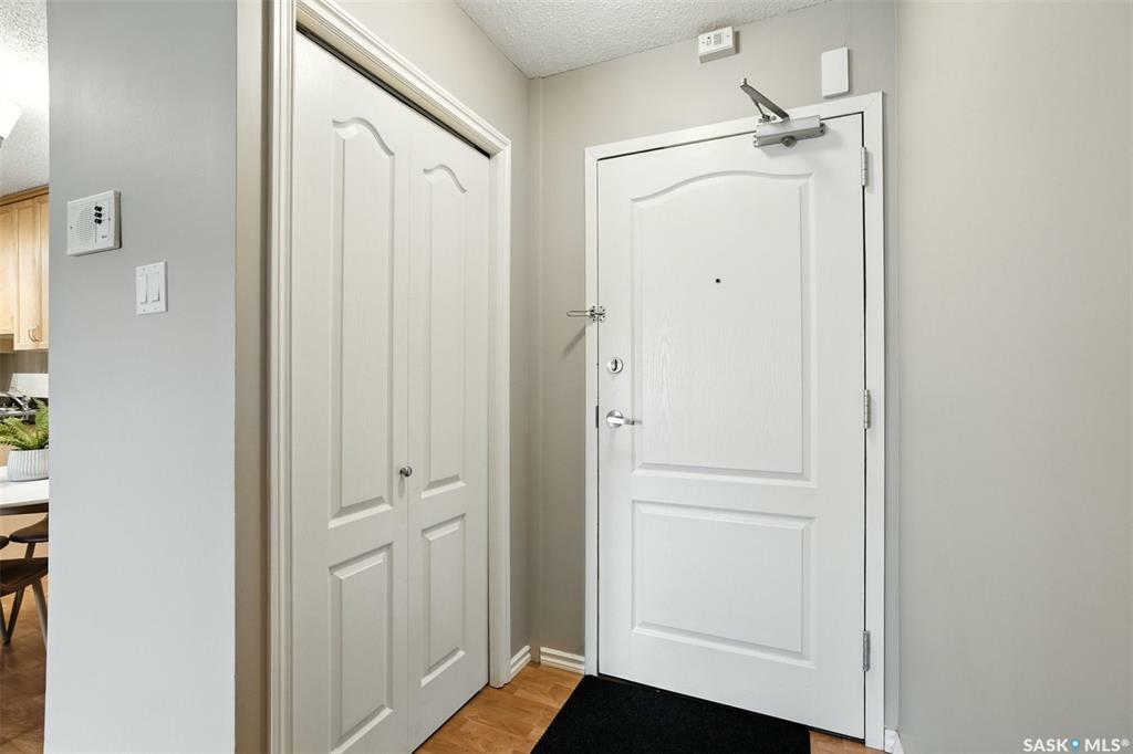 Property Photo: 1121 McKercher Drive 105A1 SK S7H 5K9