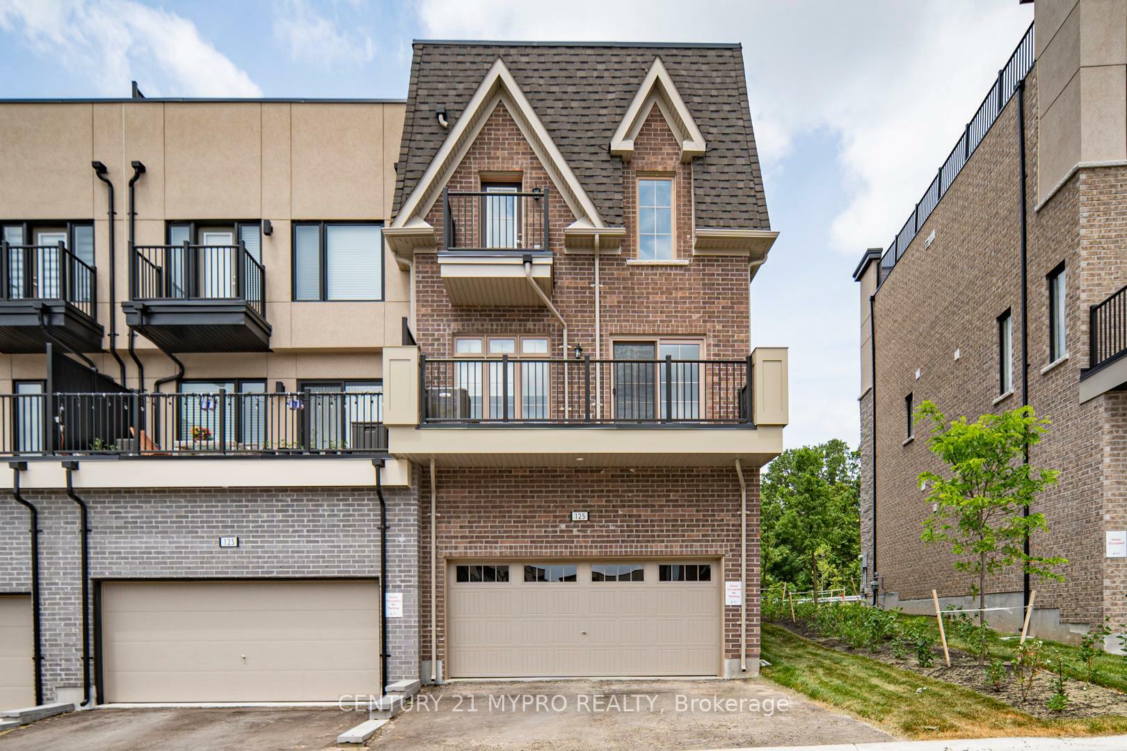Property Photo:  125 Yorkton Boulevard  ON L6C 3L7 