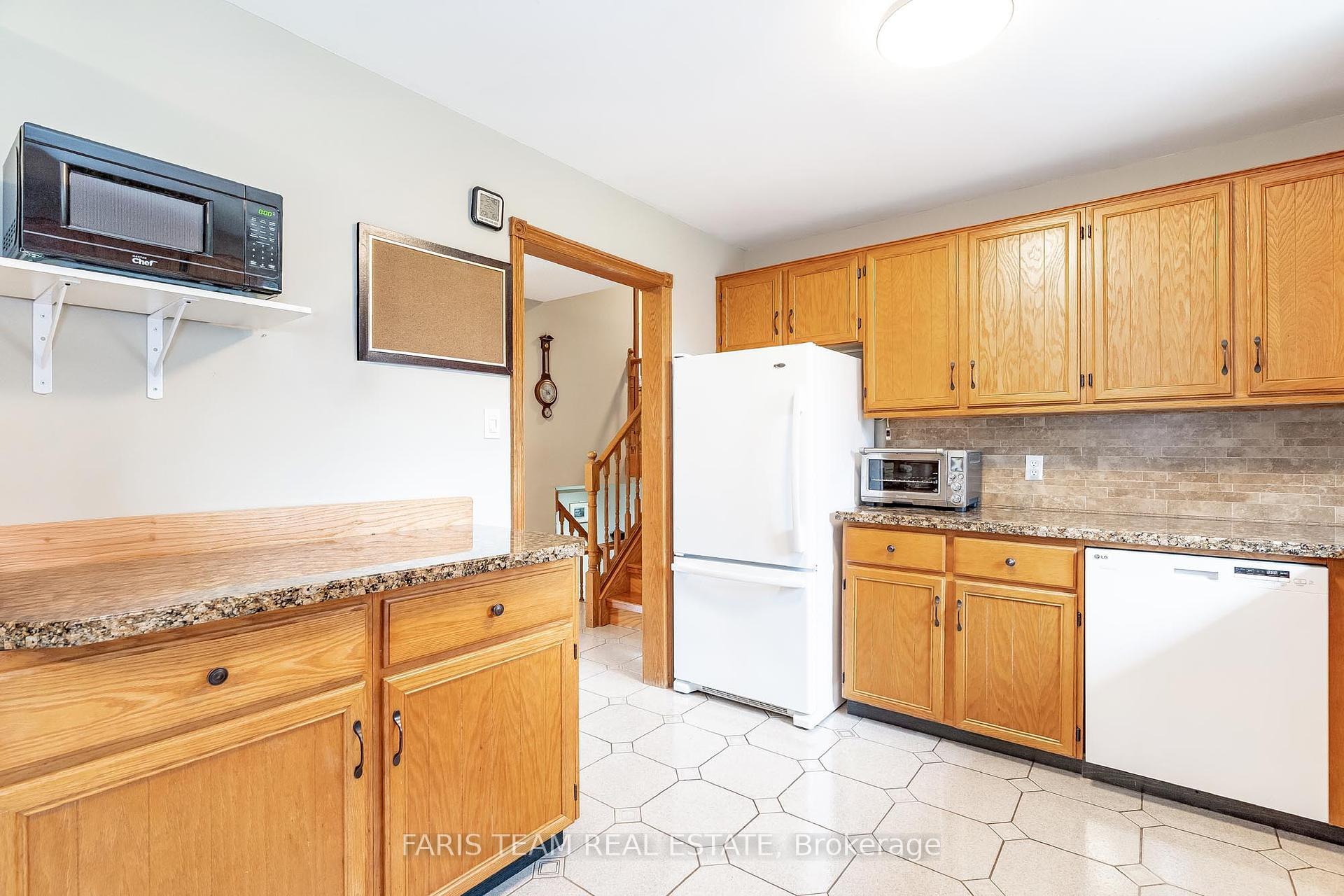Property Photo: 856 Church Drive ON L0L 1K0