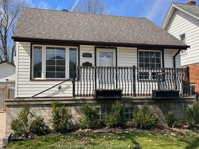 1227 Curry Avenue Upper  Windsor ON N9B 2C8 photo