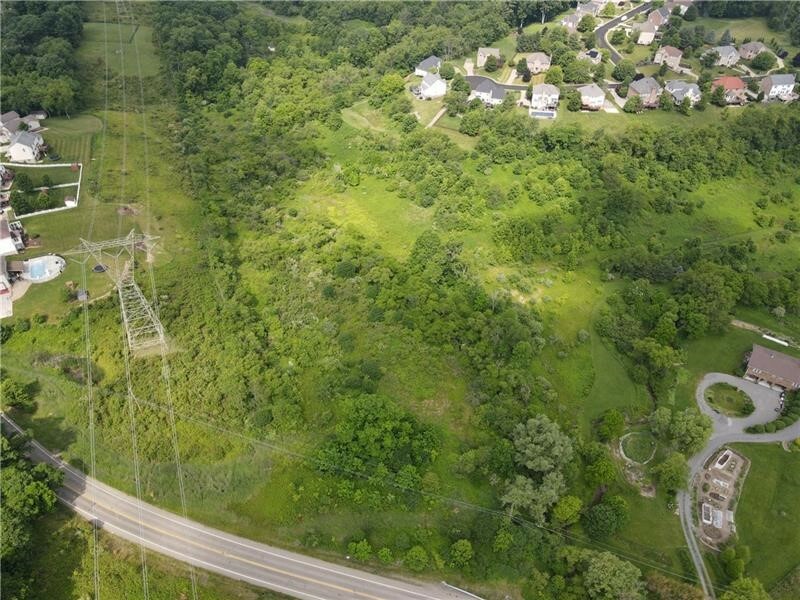 Property Photo:  7549 Franklin Rd  PA 16066 