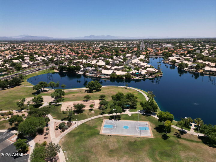 Property Photo:  