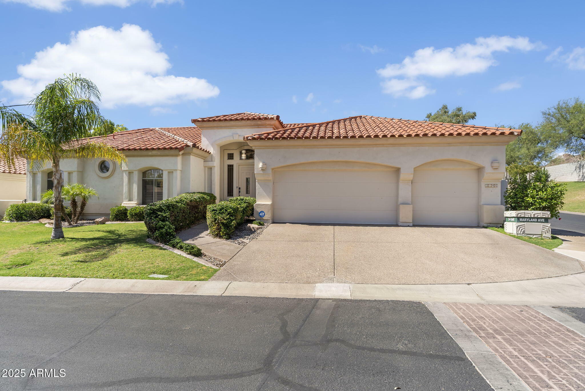 Property Photo: 3146 E Maryland Avenue AZ 85016