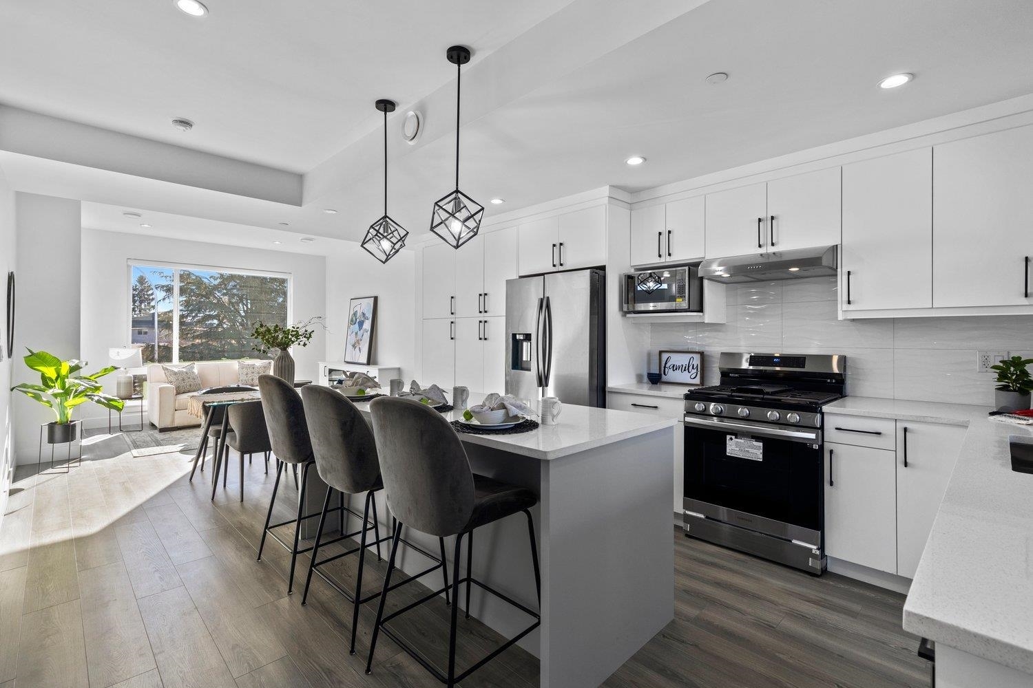 Photo de la propriété: 9603 Broadway Street 7 BC V2P 5T7