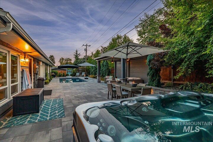 Property Photo:  3011 N Crane Creek Rd  ID 83702 