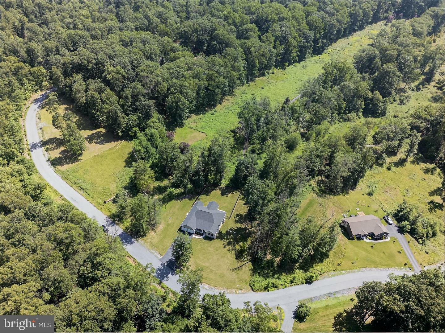 Property Photo: 2400 Mockingbird Drive PA 17112