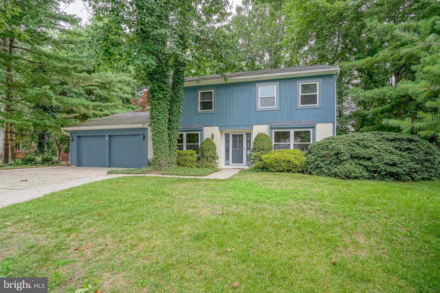 Property Photo: 16 Elizabeth Court NJ 08080