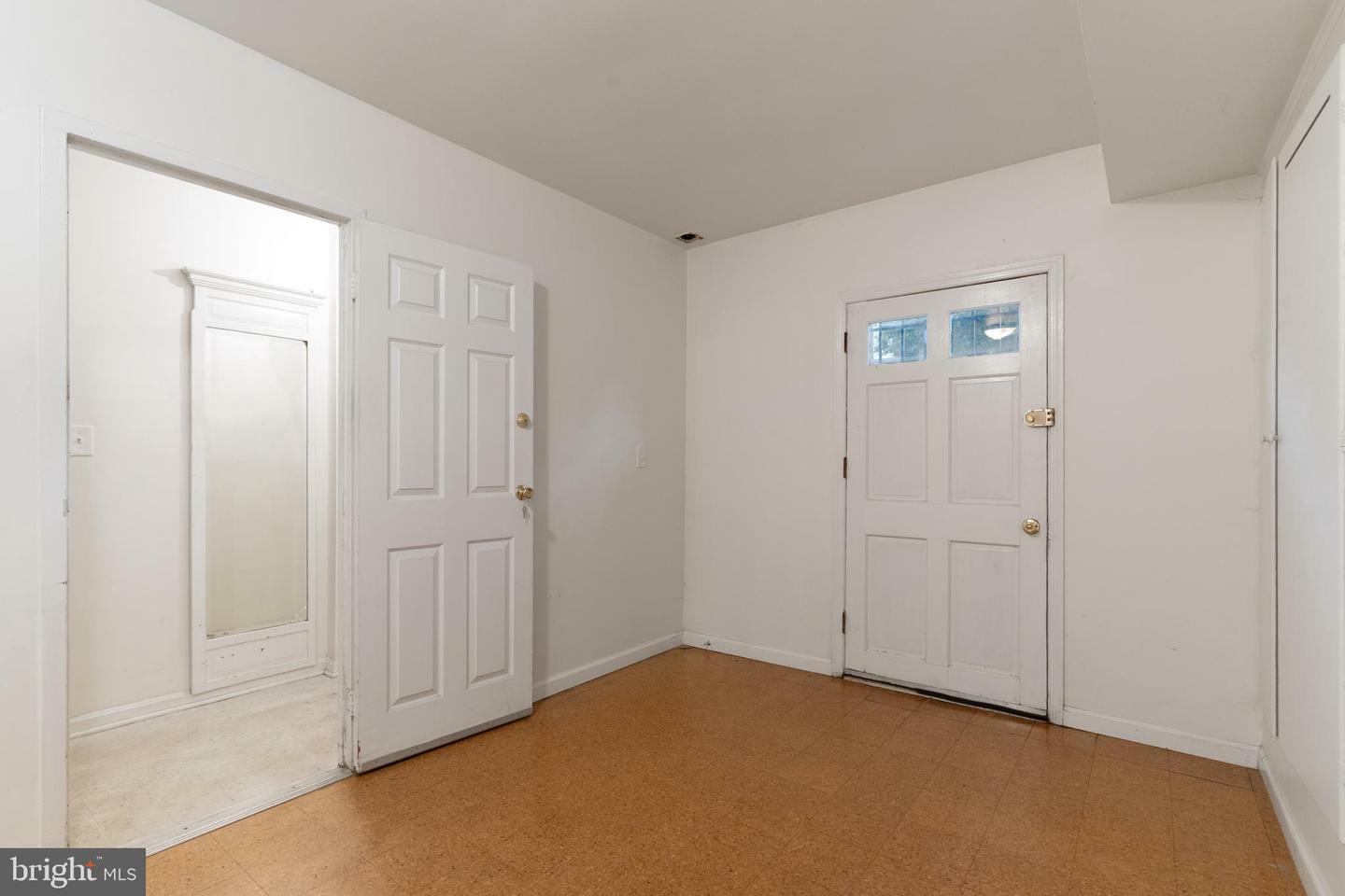 Property Photo: 542 7th Street SE DC 20003
