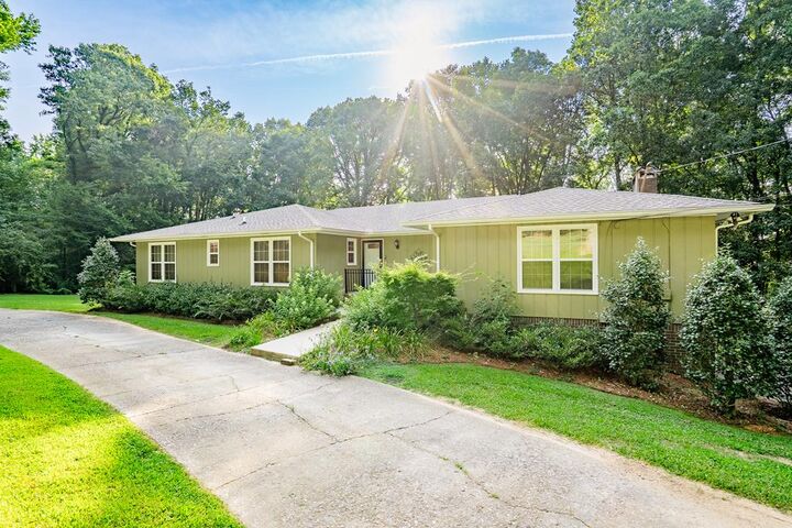 1909 Sourwood Drive  Dalton GA 30720 photo