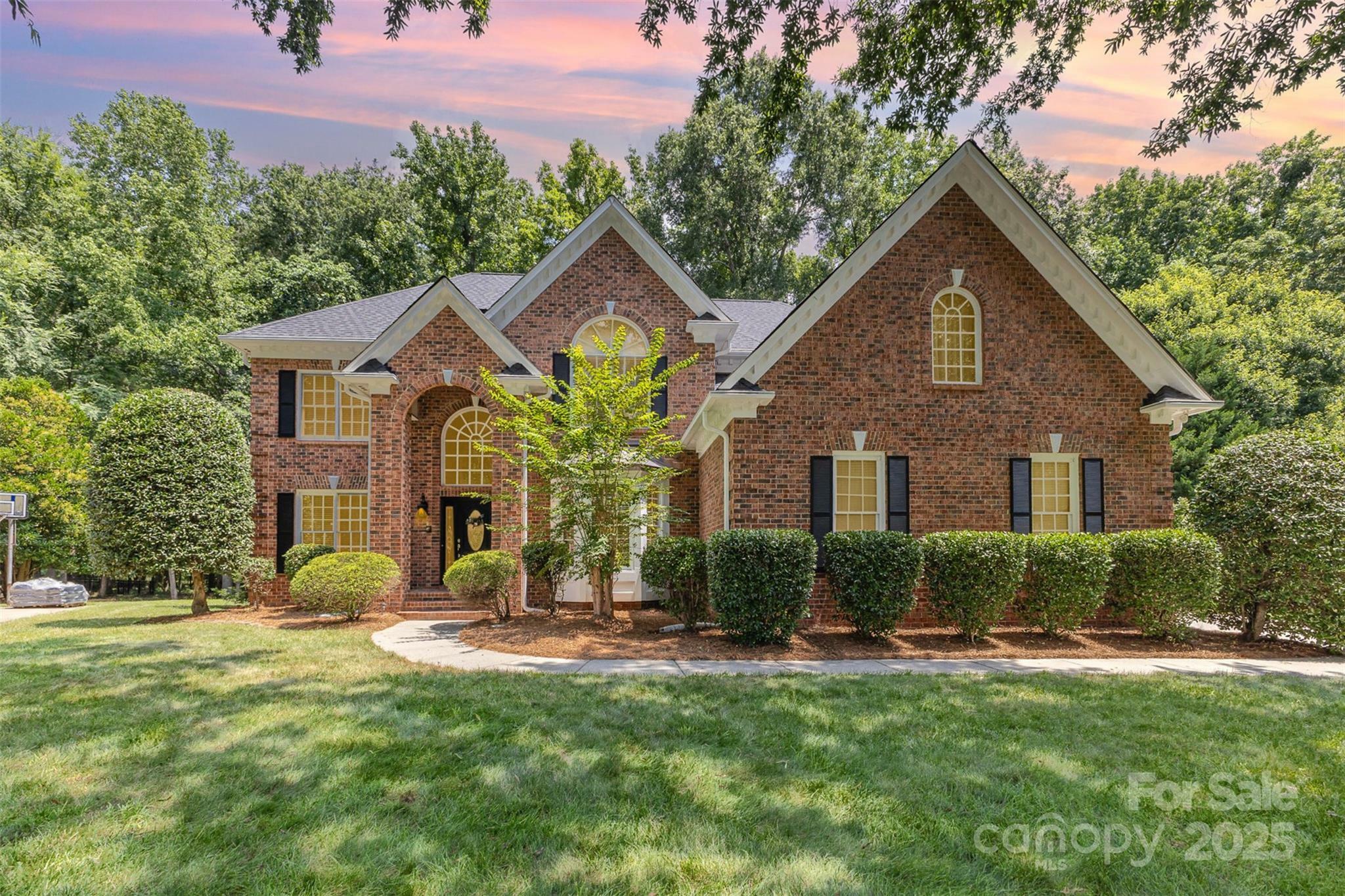 6612 Saunton Court  Charlotte NC 28277 photo