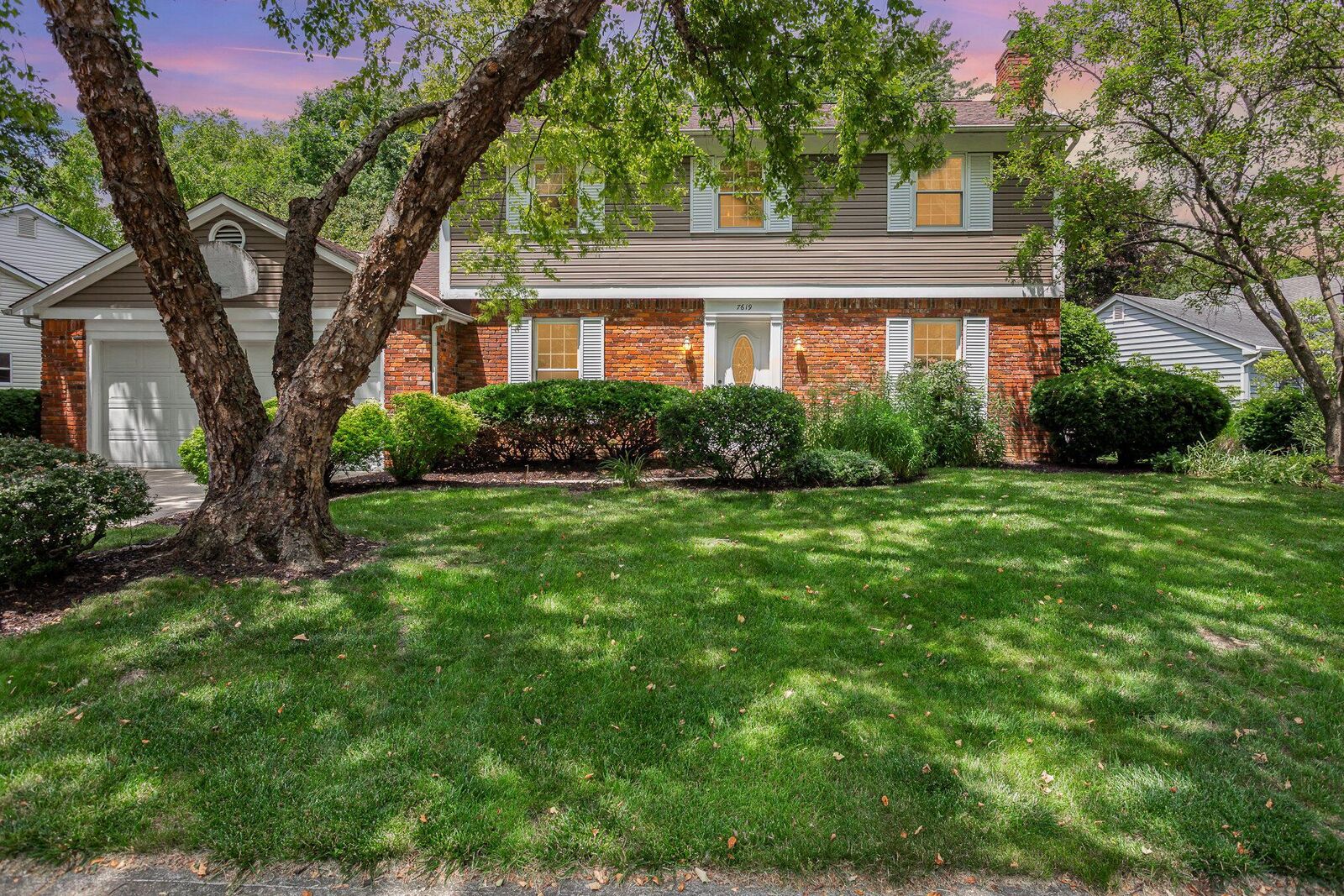Property Photo:  7619 Summerwood Drive  OH 43235 