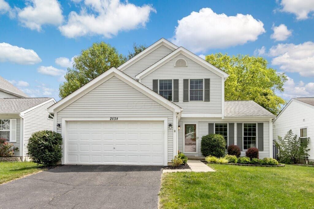 Property Photo: 2038 Queens Meadow Lane OH 43123