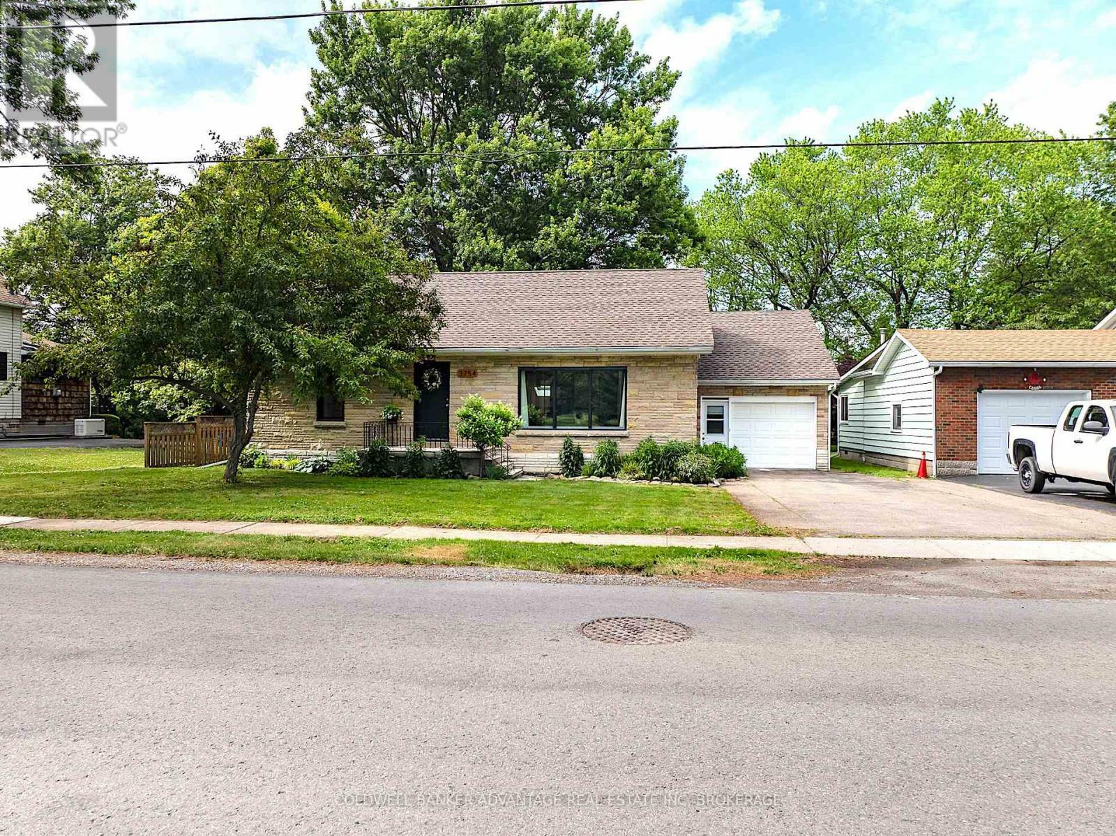 Photo de la propriété:  3754 Highland Drive  ON L0S 1N0 