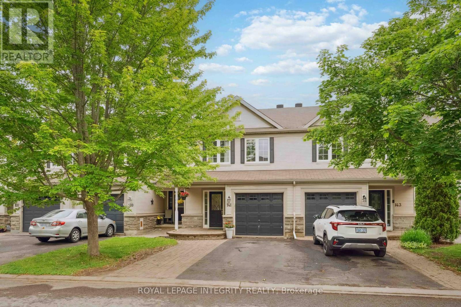 Property Photo: 141 Lockhaven Private ON K2J 5L6
