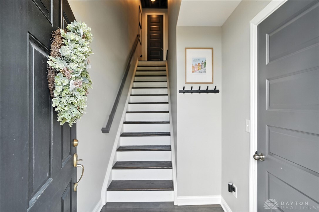 Property Photo: 1206 Parklake Row OH 45066