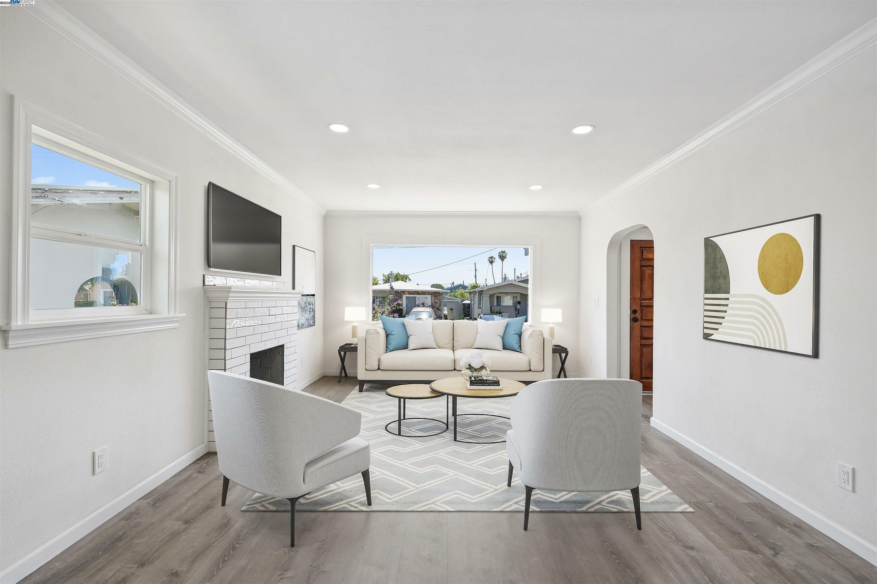 Property Photo: 5542 Harvey Ave CA 94621