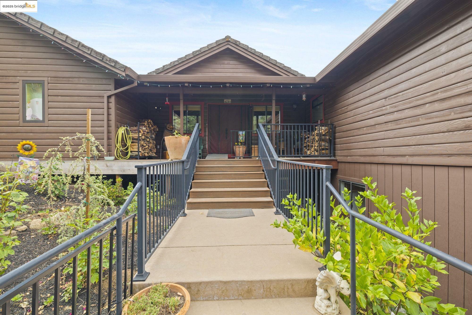 Property Photo: 21762 Hunts Rd CA 95370