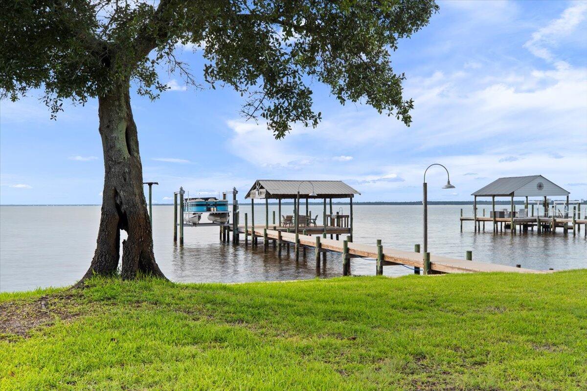 Property Photo: 6450 E Bay Boulevard FL 32563