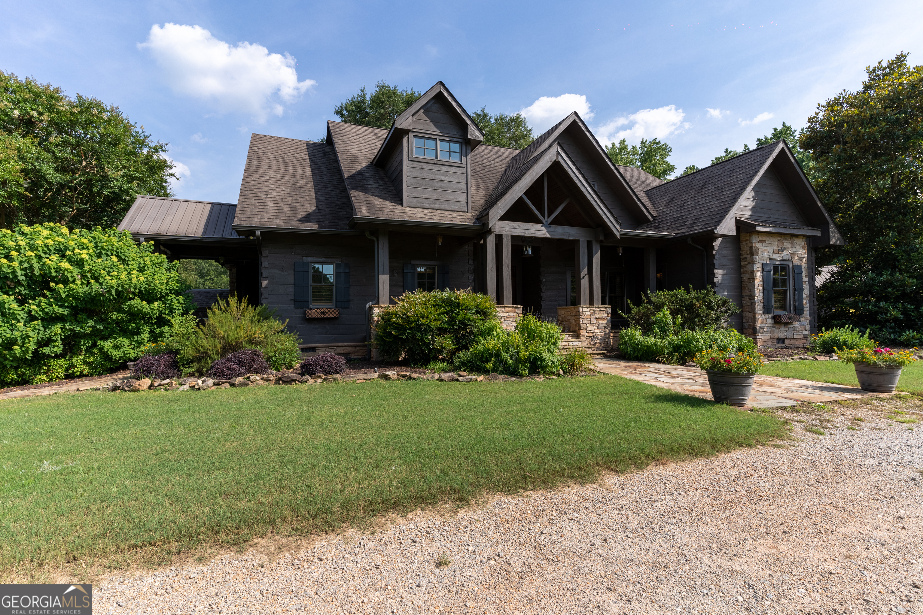 Property Photo:  1051 Lake Rutledge Road  GA 30663 