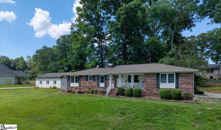 Property Photo:  223 Meadow Lane  SC 29642 